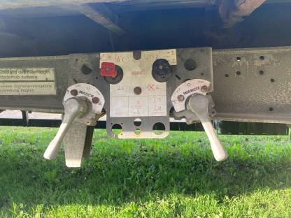 Bild 8:Ballenwagen Kögel 18 t Zweiachser Wechselbrücke Lafette