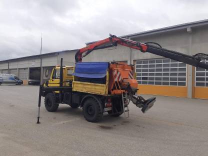 Bild 7:Unimog U1250 mit Kran