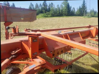 Bild 6:Kuhn Seitenschwader