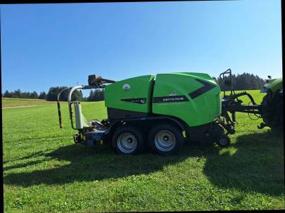 Bild 6:Press-/Wickelkombination Fixmaster 335 von Deutz-Fahr