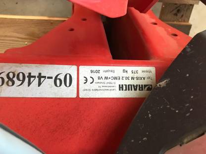 Bild 5:Rauch Axis-M 30.2 EMC+W V8 Düngerstreuer