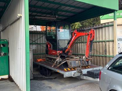 Bild 3:Bagger zu vermieten