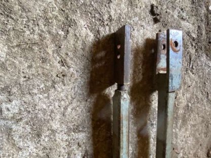 Bild 9:Taarup Mulcher SKT 1500, Palettengabel und Arbeitsbühne