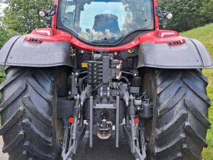 Bild 4:Valtra N154 Direct