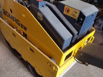 Bild 3:Bomag BW75H Walze