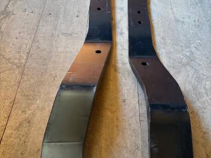 Bild 3:Fronthubwerk-Abstützung für Same Dorado