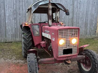 Bild 2:IHC 624 mit Messerbalken