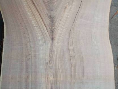 Bild 3:Holzbohlen - Eiche, Esche, Kastanie, Nuss, Kirsche