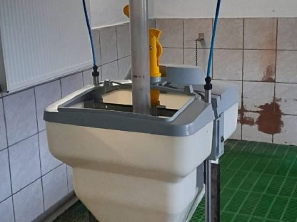 Bild 5:Verkaufe Schweinestalleinrichtung