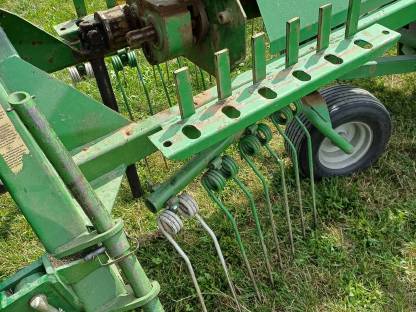 Bild 3:Frontschwader Stoll Drive 445 DVS und Heck