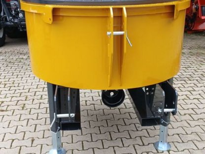 Bild 2:Betonmischer Zwangsmischer Mammut TM 150