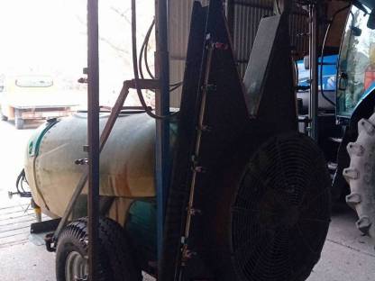 Bild 4:Weingartenspritze Osella