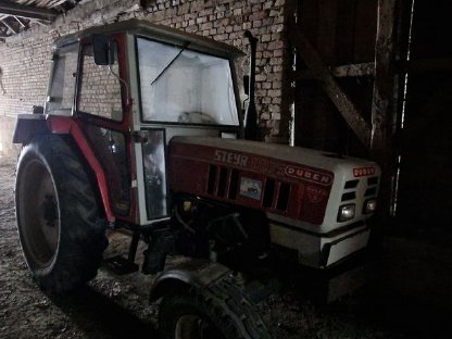 Traktor Steyr 8075