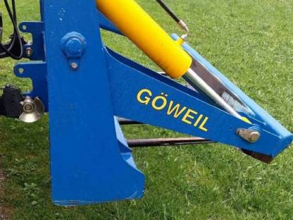 Bild 2:Göweil Ballenschneider