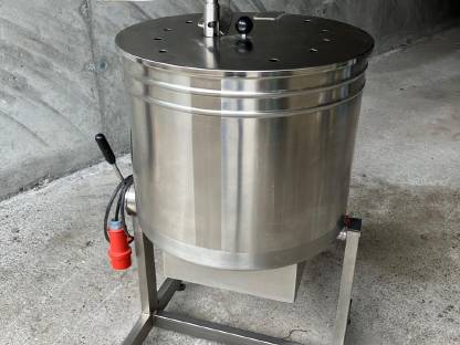 Bild 3:Teigknetmaschine