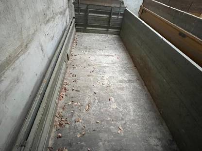 Bild 3:Brantner Zweiseitenkipper