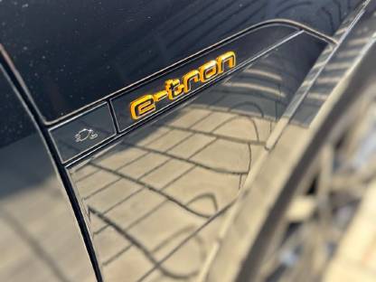 Bild 7:Audi Etron Sportback Black Edition, Werksgarantie bis 9.2027