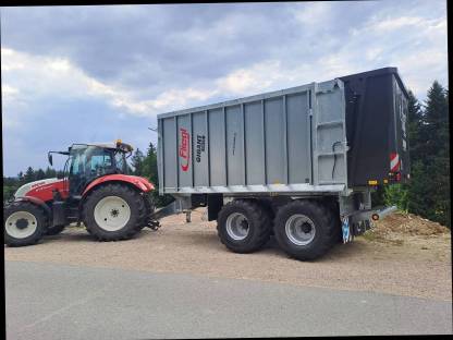 Transportarbeiten mit Abschiebewagen