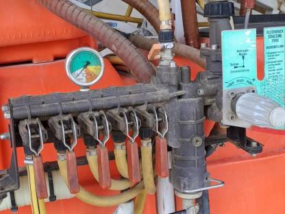 Bild 6:Jessernigg Feldspritze RWT