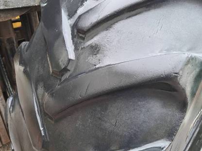 Bild 5:Reifen 540/65 R28 Michelin