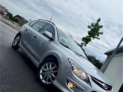 Hyundai i30 1.6 Diesel Pickerl neu