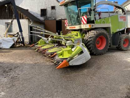 Bild 3:Claas Maisvorsatz RU 600 Xtra