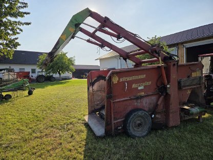 Bild 3:Strautmann Herkules Silokamm