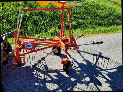 Bild 2:Fella Schwader TS 286 DS