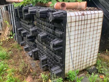 Bild 2:Wassertank IBC 1000 Liter