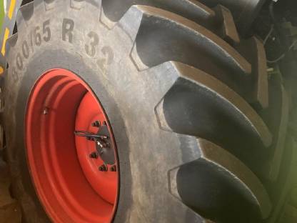 Kompletträder Reifen  800/65 R32 zu Claas