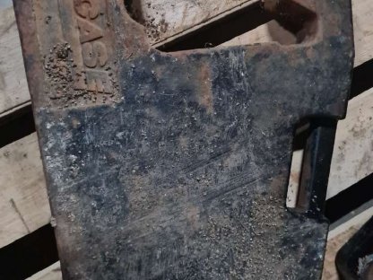 Bild 2:Frontgewicht Case