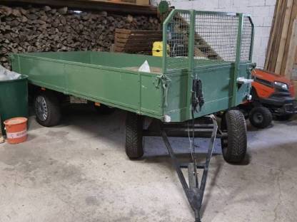 Bild 4:Traktoranhänger