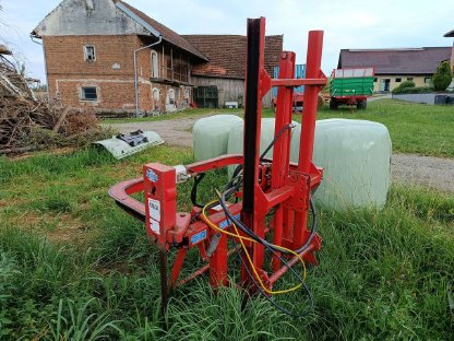 Bild 2:Fella SD 130 Siloblockschneider