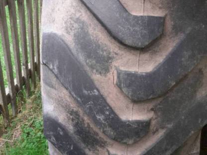 Bild 3:Reifen 23.1 R26 23.1-26