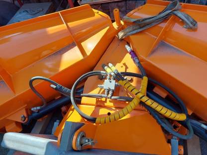 Bild 2:Schneepflug, Varioschneepflug Trejon VP320