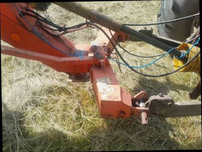 Bild 8:Kuhn Seitenschwader