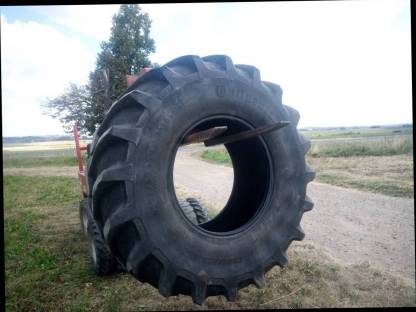 650/75 R32 Continental AC 70H