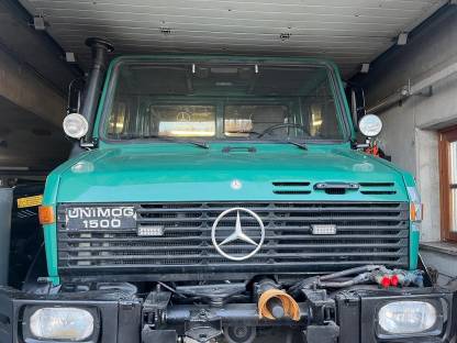 Bild 2:Mercedes Unimog 1500