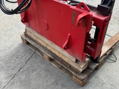 Bild 3:Palettengabel drehbar/ Kisten Drehgerät