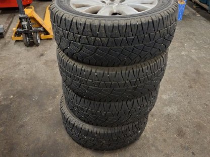 Verkaufe VW Tiguan Reifen