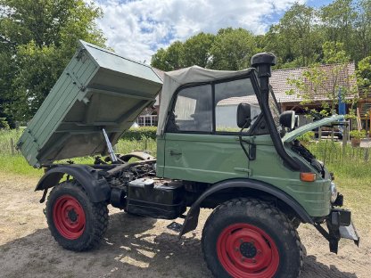 Mercedes-Benz Unimog 421 Cabriolet