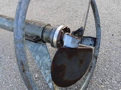 Bild 3:Güllemixer 4 m Vakutec