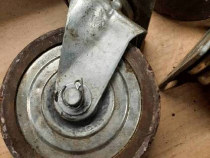 Bild 4:Gebrauchte drehbare Rollen