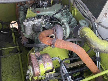 Bild 6:Claas Mega 218