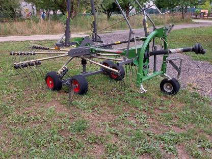 Bild 2:Schwadkreisel Fendt Former 391 DN