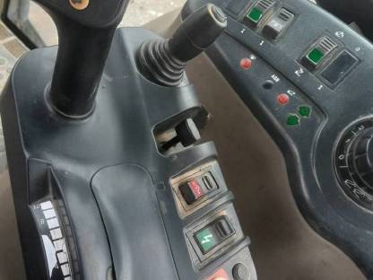 Bild 6:Case CVX 120 mit Frontlader