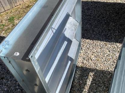 Bild 2:Zu und Abluft Jalousie