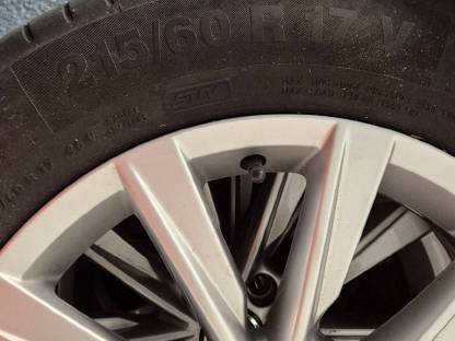 Bild 2:Sommerreifen auf Alufelgen