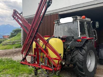 Bild 2:Hardi Feldspritze 400 l Tank, 12 m AB