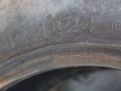 Pirelli Traktor Reifen Radial 12.4 R24